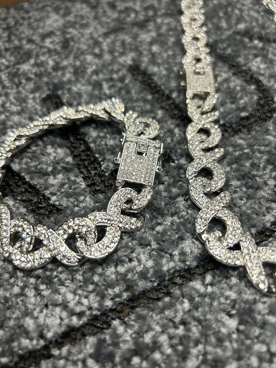Set Colier + Bratara Valuxy Infinity Argintiu